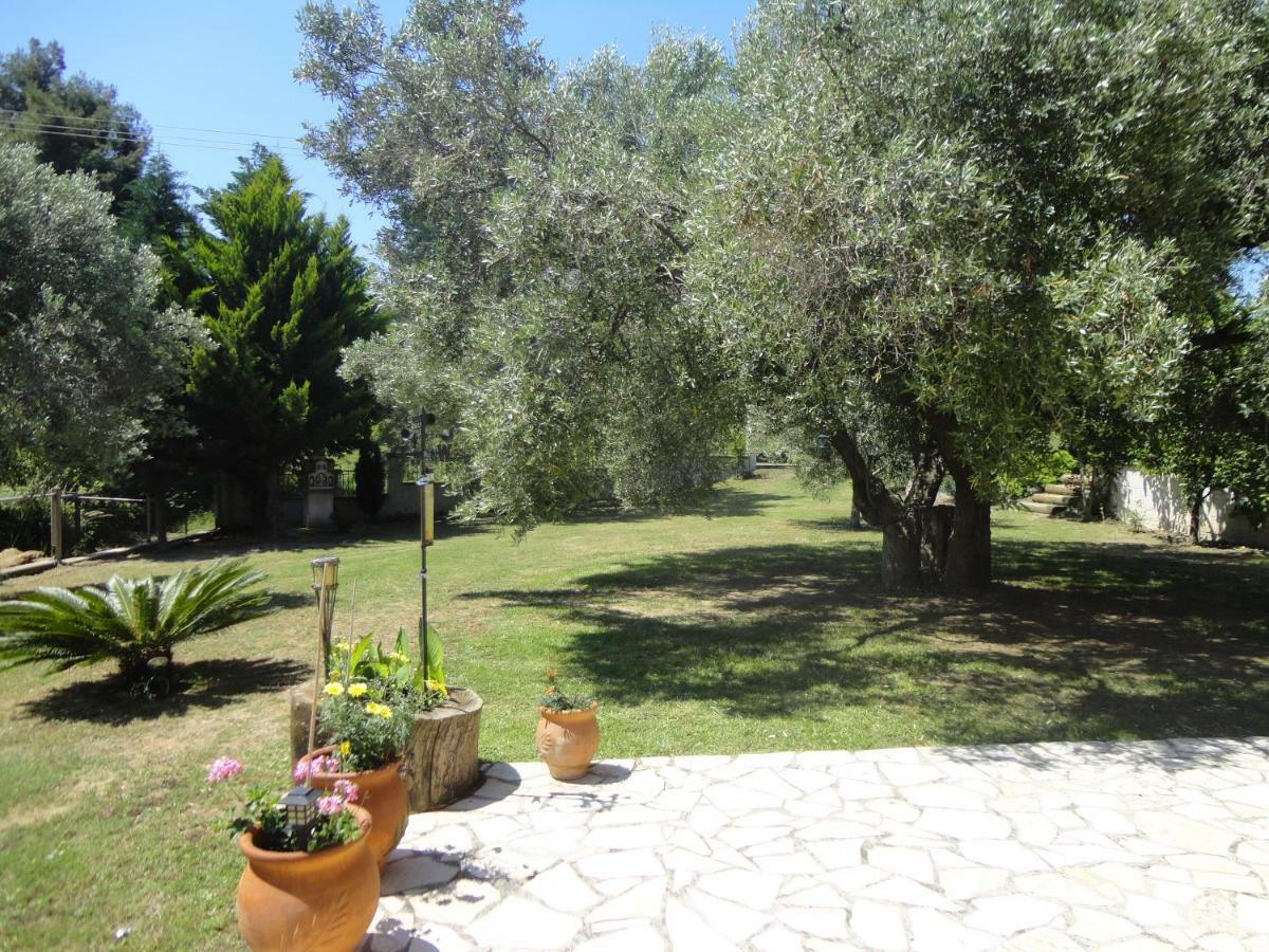 Holiday Villa Vee Nea Skioni Exterior foto
