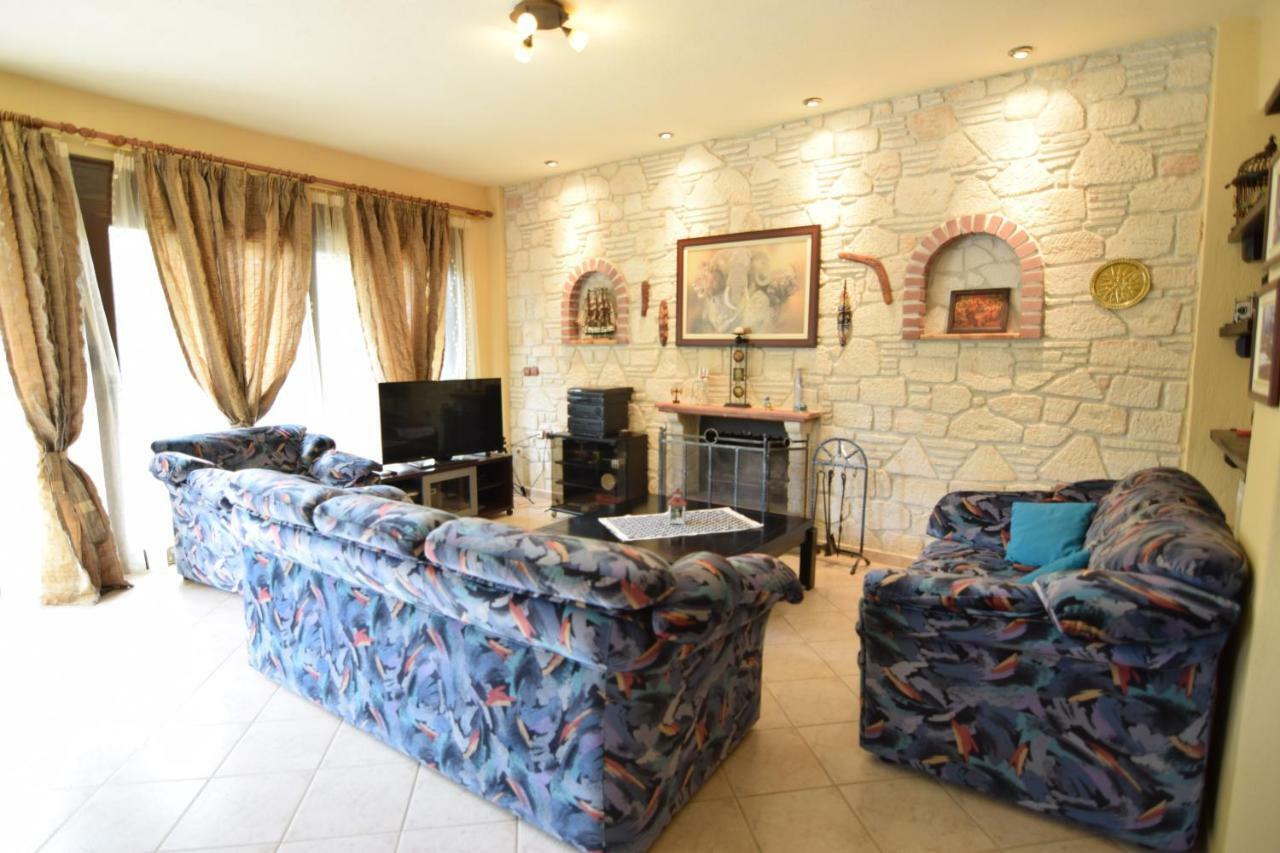 Holiday Villa Vee Nea Skioni Exterior foto